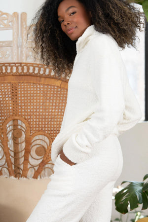Comfort Queen Pullover Set
